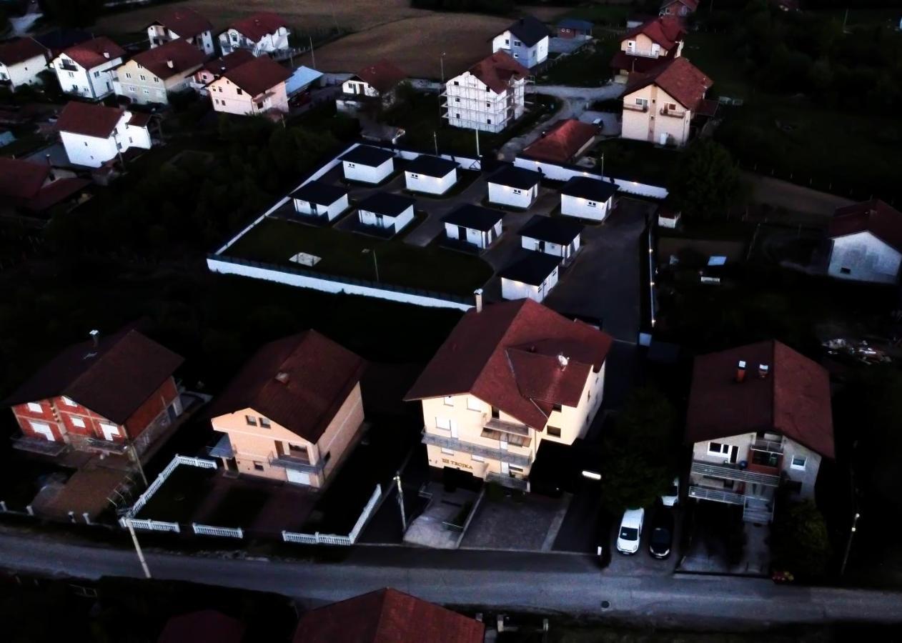Apartmani I Bungalovi Trojka Banja Luka Exteriér fotografie
