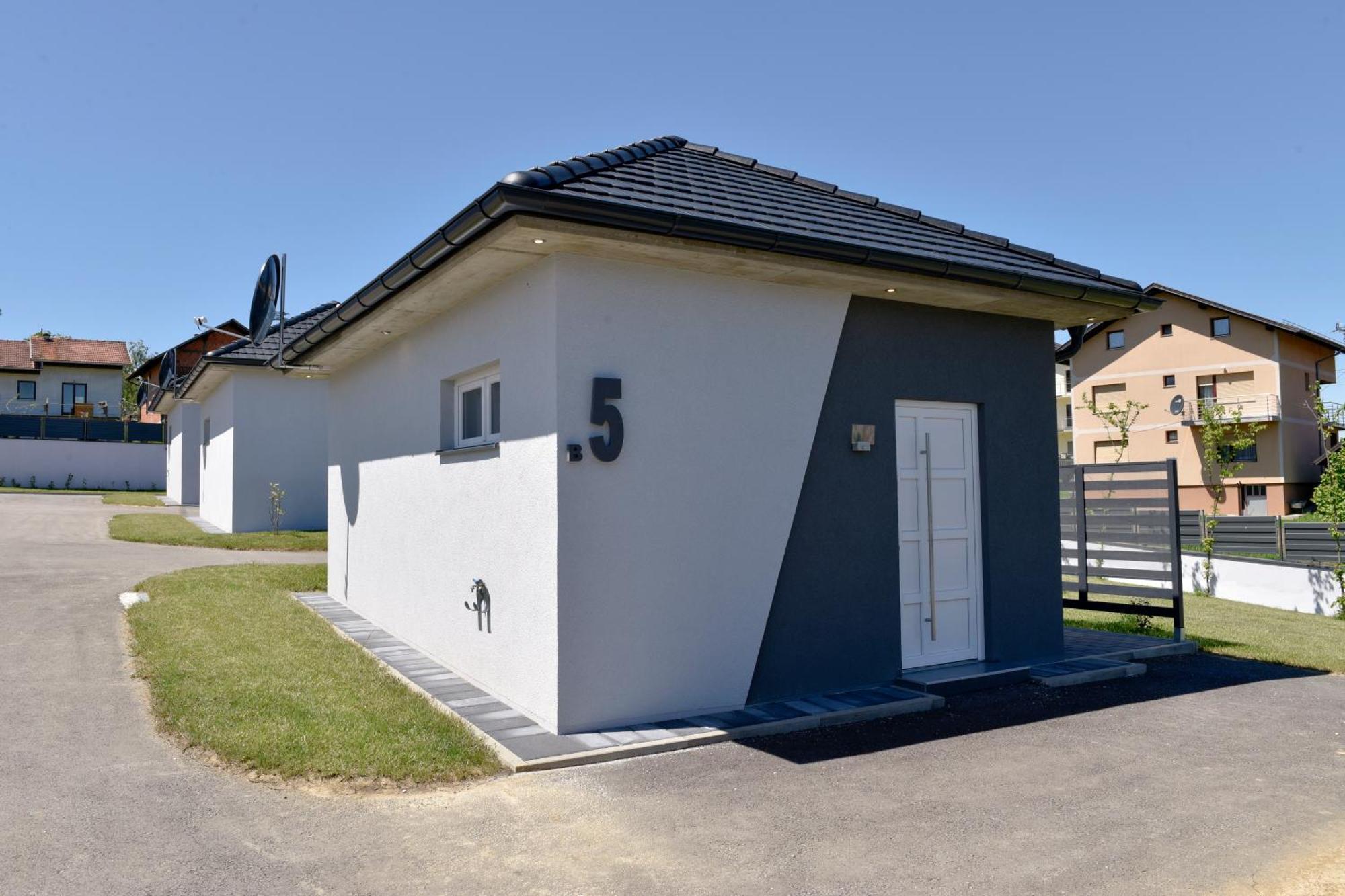 Apartmani I Bungalovi Trojka Banja Luka Pokoj fotografie