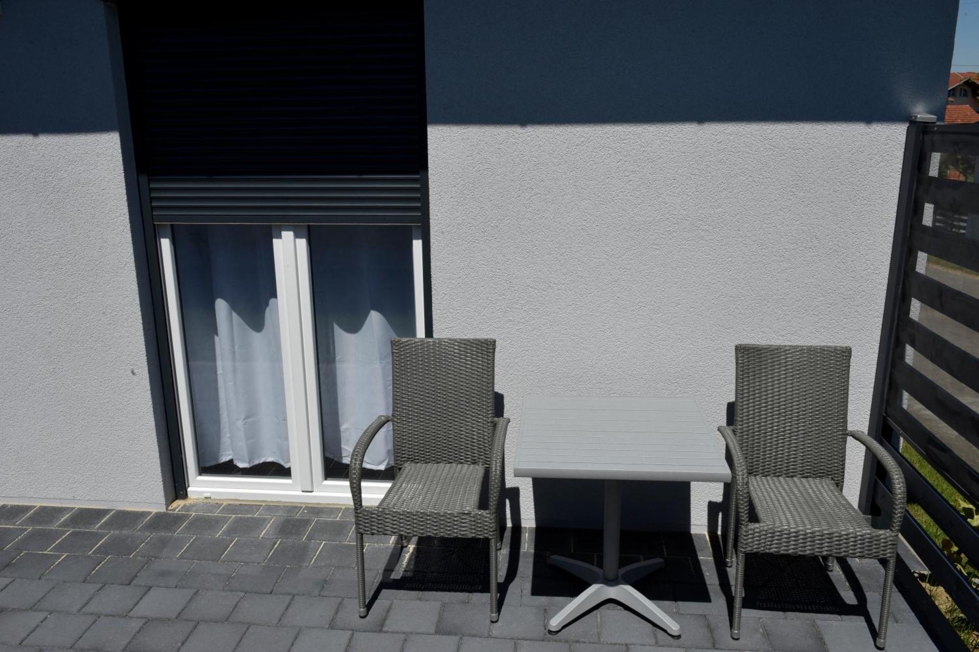 Apartmani I Bungalovi Trojka Banja Luka Pokoj fotografie